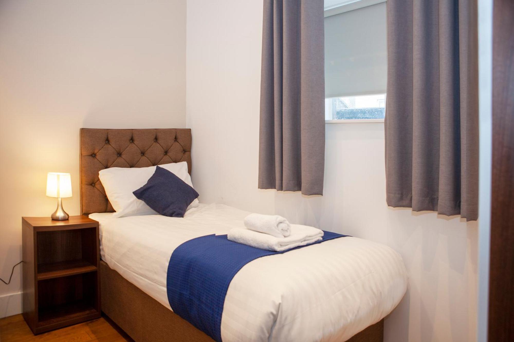 Putera Puteri 3* London